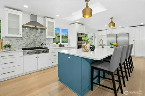 1310 121st Avenue SE Bellevue WA 98005