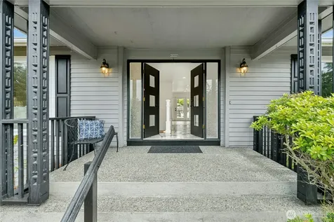 1310 121st Avenue SE Bellevue WA 98005