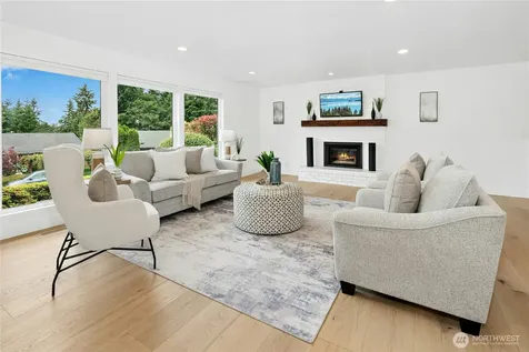 1310 121st Avenue SE Bellevue WA 98005