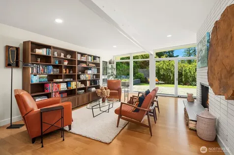 7260 W Mercer Way Mercer Island WA 98040