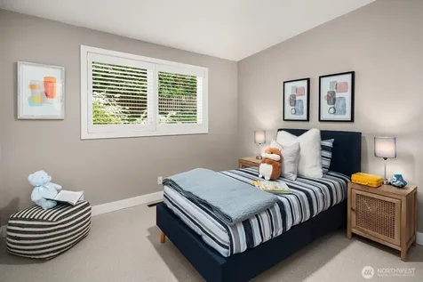 7260 W Mercer Way Mercer Island WA 98040