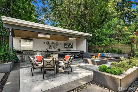 7260 W Mercer Way Mercer Island WA 98040
