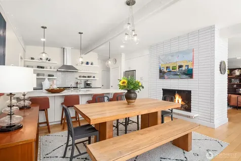 7260 W Mercer Way Mercer Island WA 98040