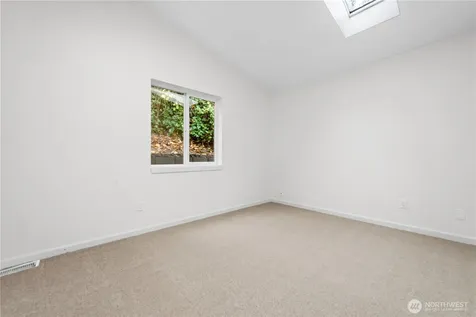 7552 21st Avenue SW Seattle WA 98106