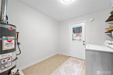 7552 21st Avenue SW Seattle WA 98106