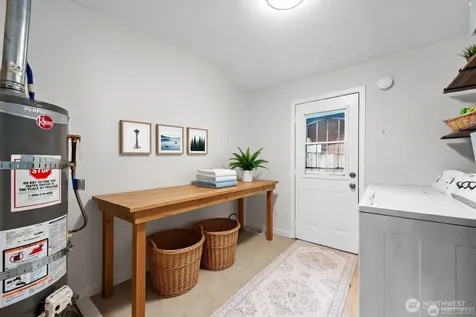7552 21st Avenue SW Seattle WA 98106