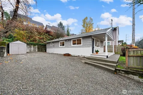 7552 21st Avenue SW Seattle WA 98106