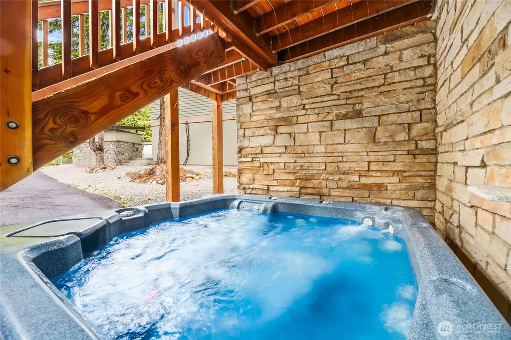 91 Mountain Home Road Snoqualmie Pass WA 98068