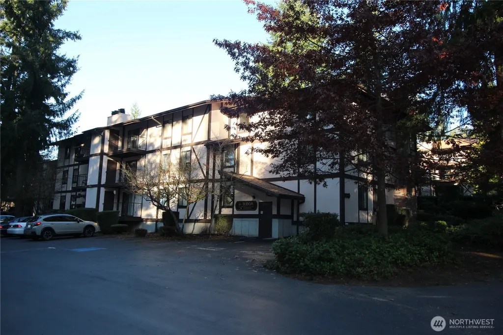 4501 Grandview Drive W Tacoma WA 98466