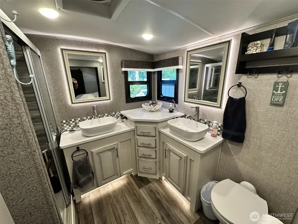 132 Victoria Loop Ocean Shores WA 98569