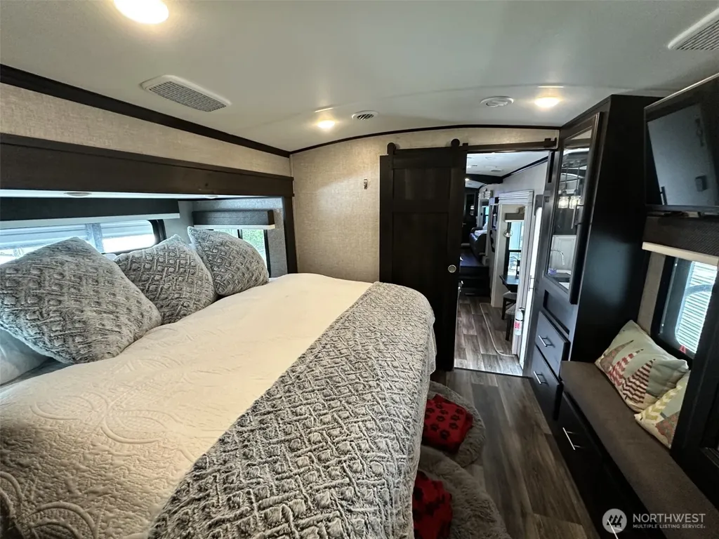 132 Victoria Loop Ocean Shores WA 98569