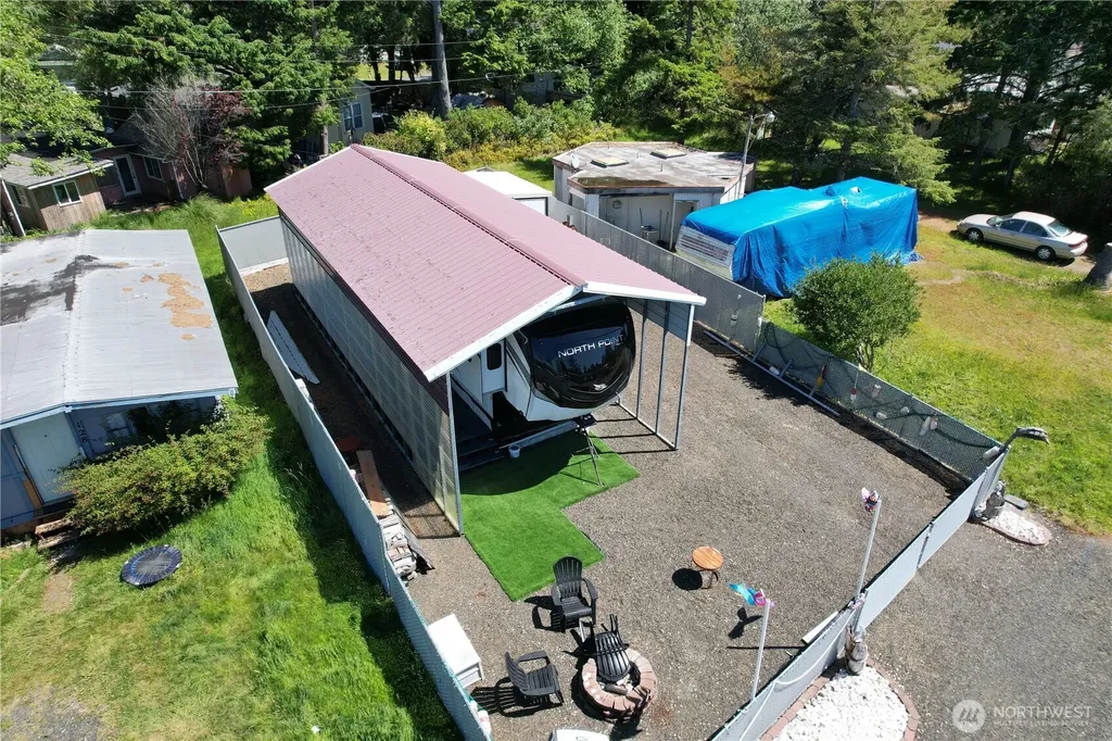 132 Victoria Loop Ocean Shores WA 98569