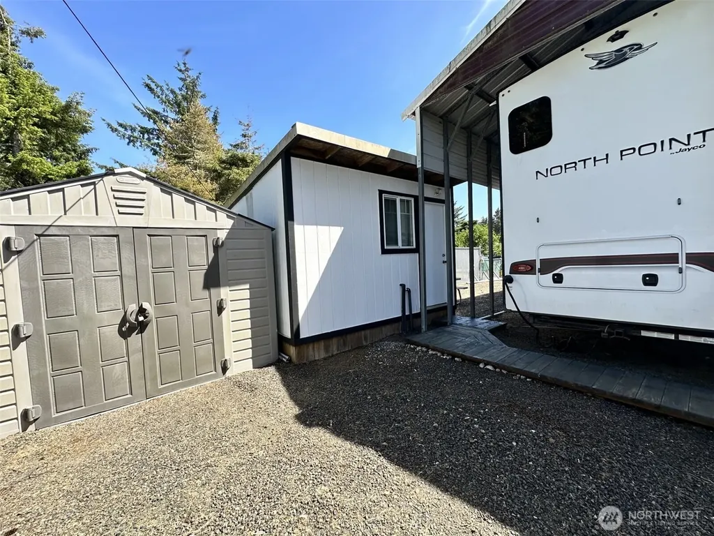 132 Victoria Loop Ocean Shores WA 98569