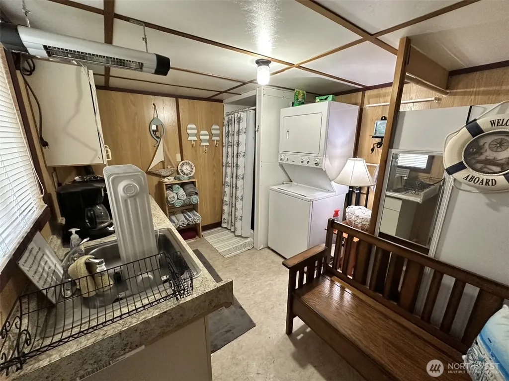132 Victoria Loop Ocean Shores WA 98569