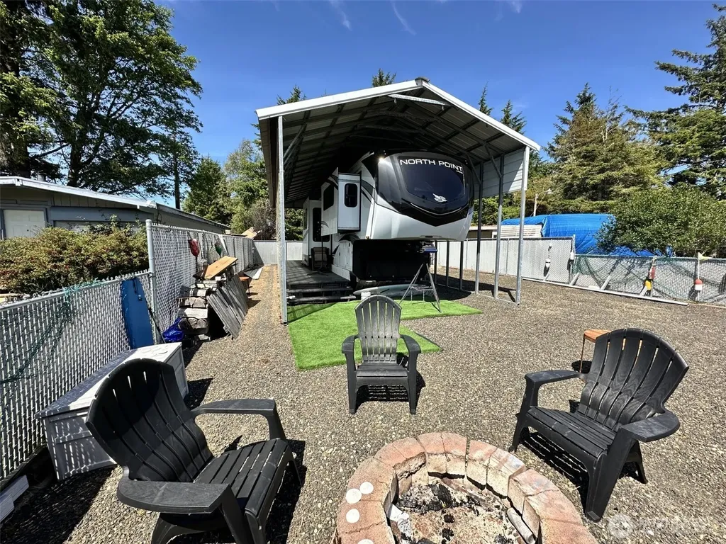 132 Victoria Loop Ocean Shores WA 98569