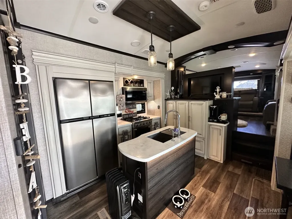 132 Victoria Loop Ocean Shores WA 98569