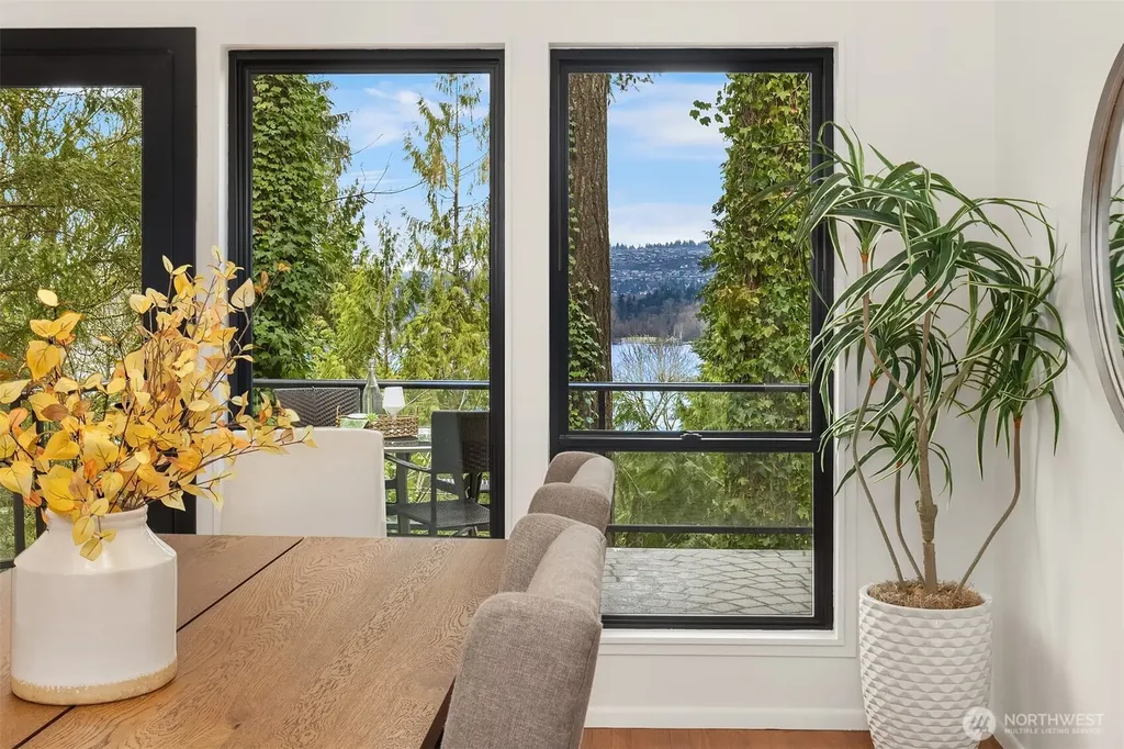 4429 E Mercer Way Mercer Island WA 98040