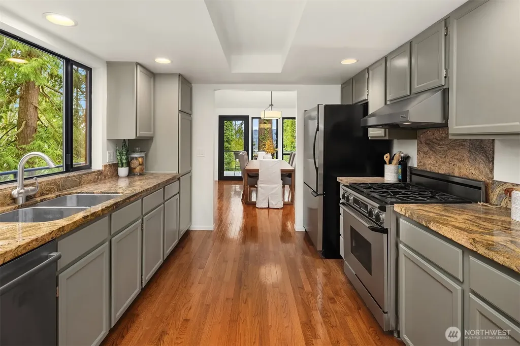 4429 E Mercer Way Mercer Island WA 98040