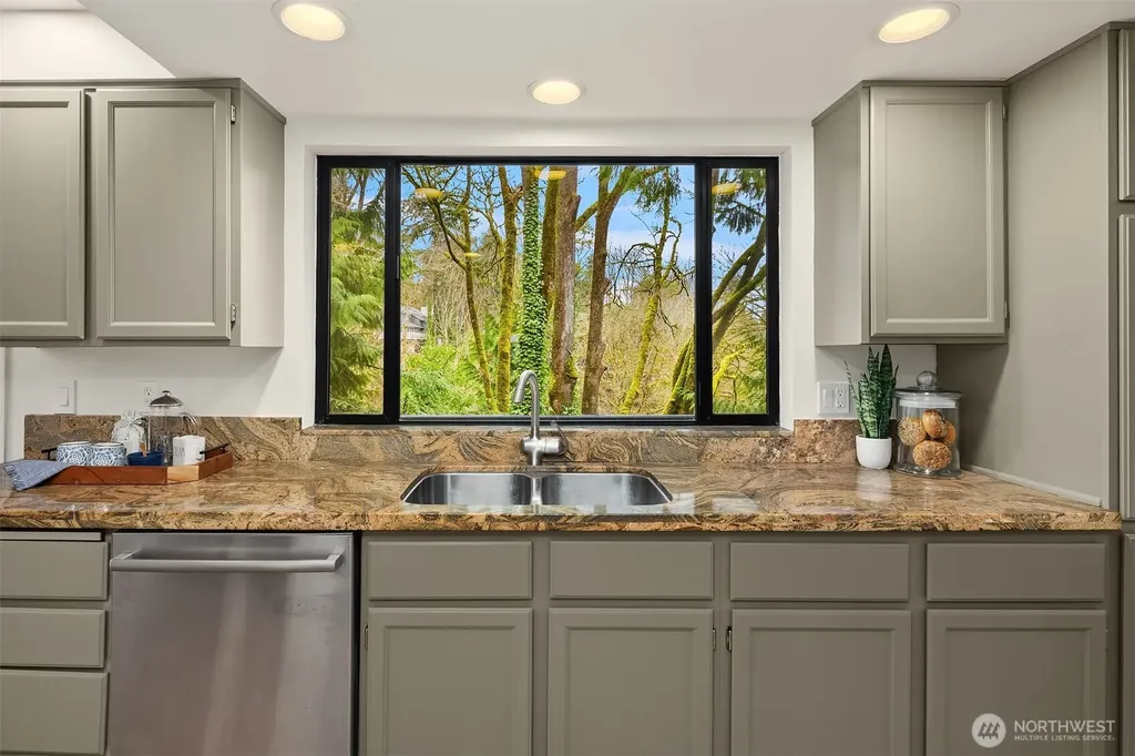 4429 E Mercer Way Mercer Island WA 98040