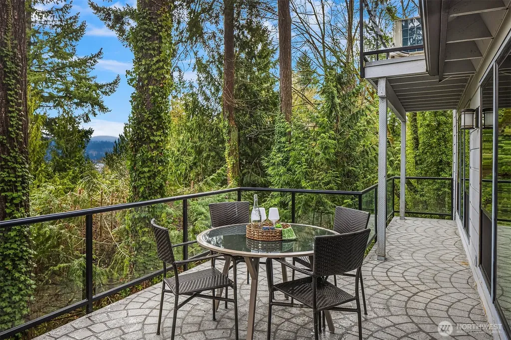 4429 E Mercer Way Mercer Island WA 98040