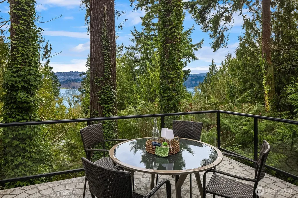 4429 E Mercer Way Mercer Island WA 98040
