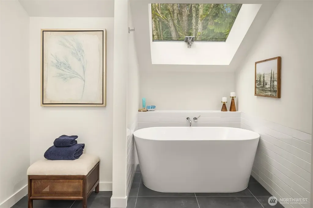 4429 E Mercer Way Mercer Island WA 98040