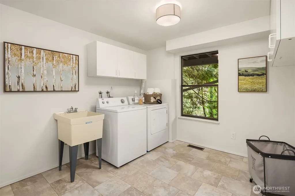 4429 E Mercer Way Mercer Island WA 98040