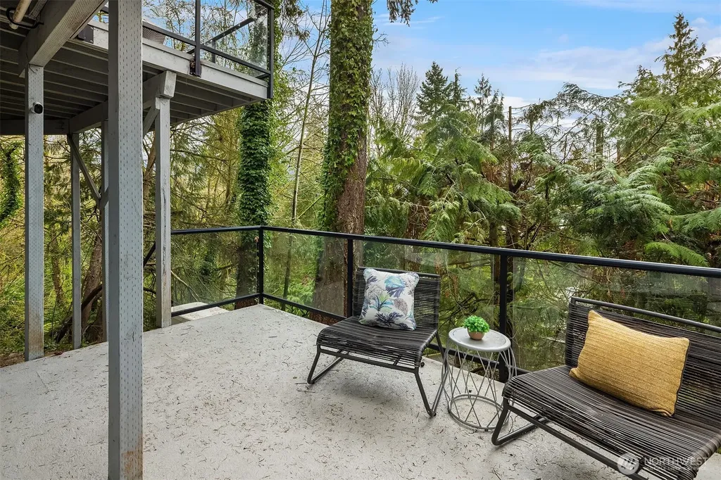 4429 E Mercer Way Mercer Island WA 98040