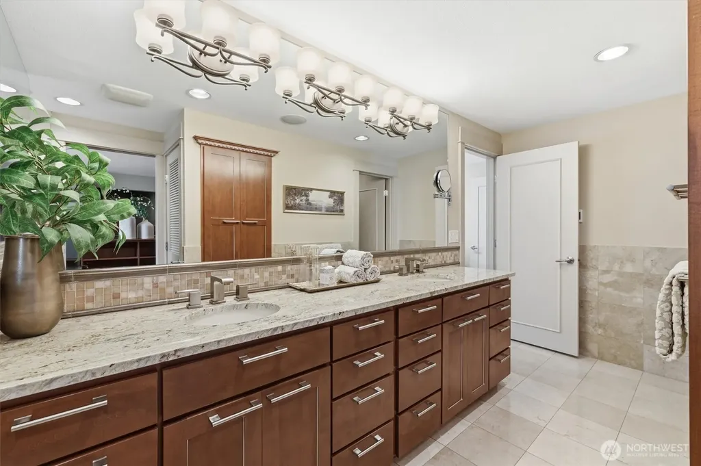 216 131st Avenue NE Bellevue WA 98005