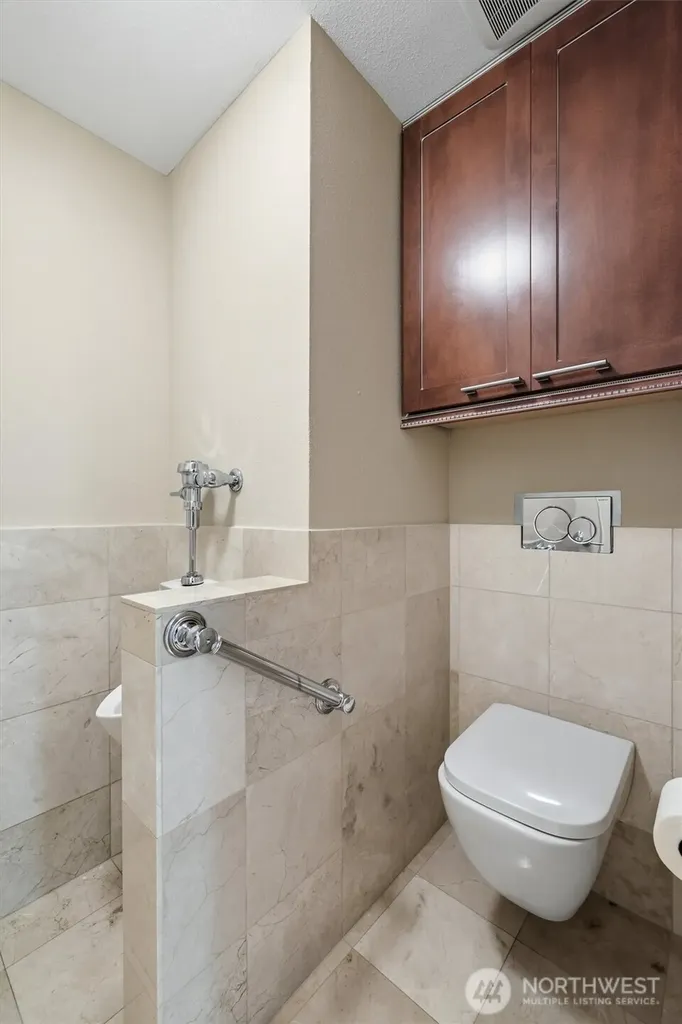 216 131st Avenue NE Bellevue WA 98005