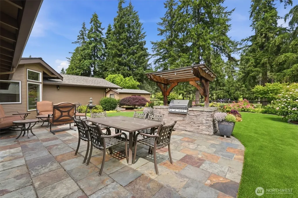 216 131st Avenue NE Bellevue WA 98005