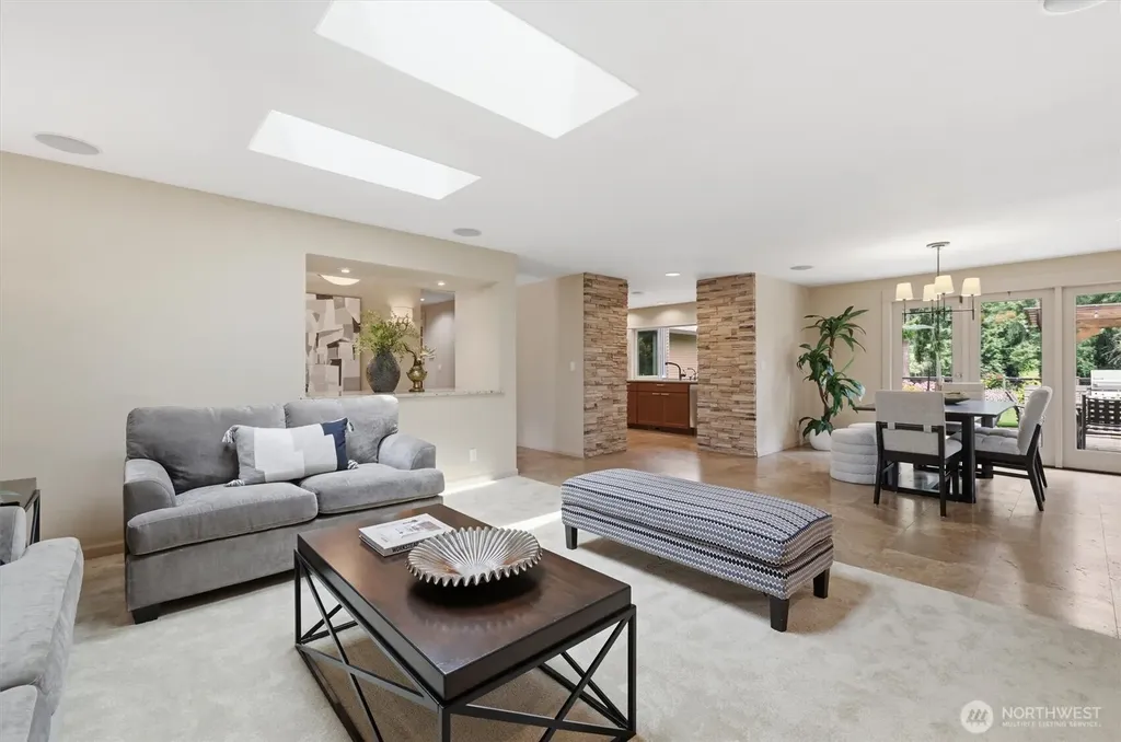 216 131st Avenue NE Bellevue WA 98005