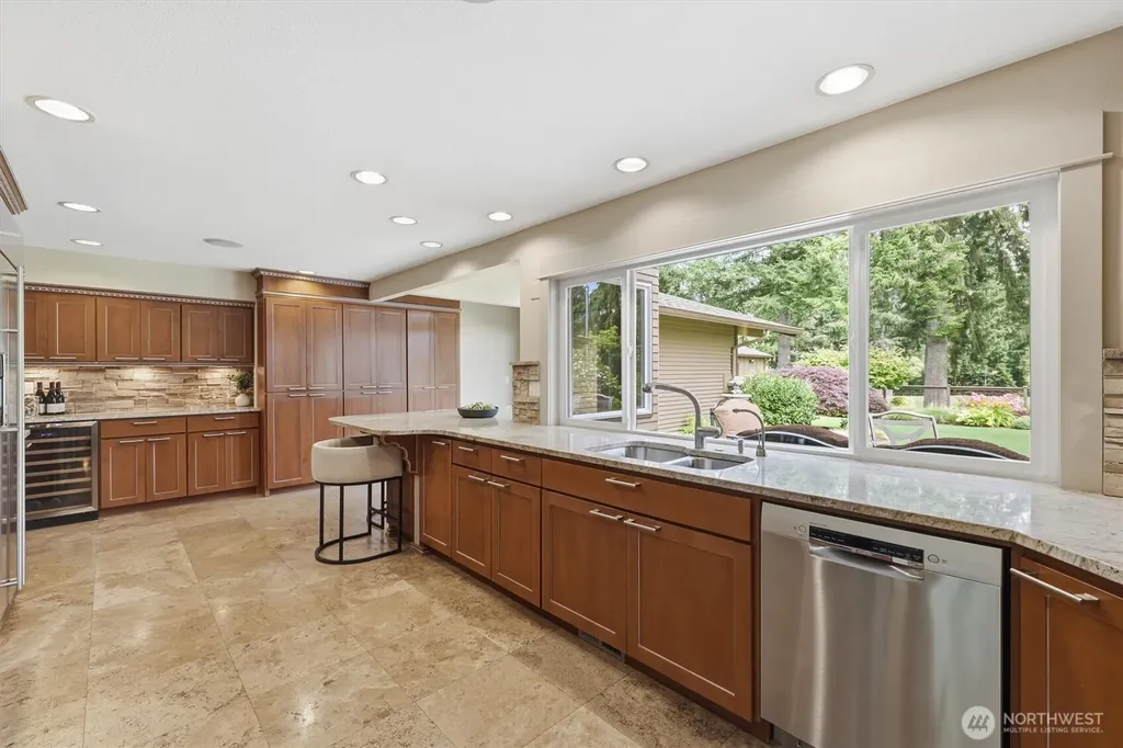 216 131st Avenue NE Bellevue WA 98005