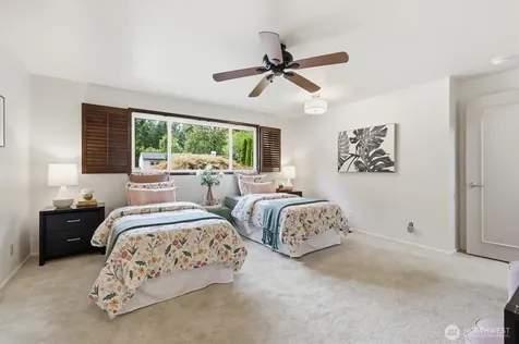 216 131st Avenue NE Bellevue WA 98005
