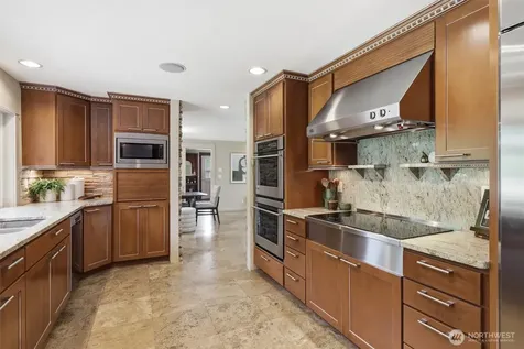 216 131st Avenue NE Bellevue WA 98005