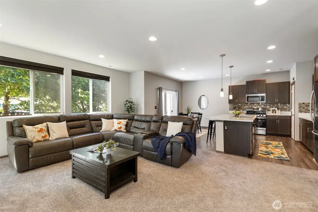 2406 Garfield Place SE Port Orchard WA 98366