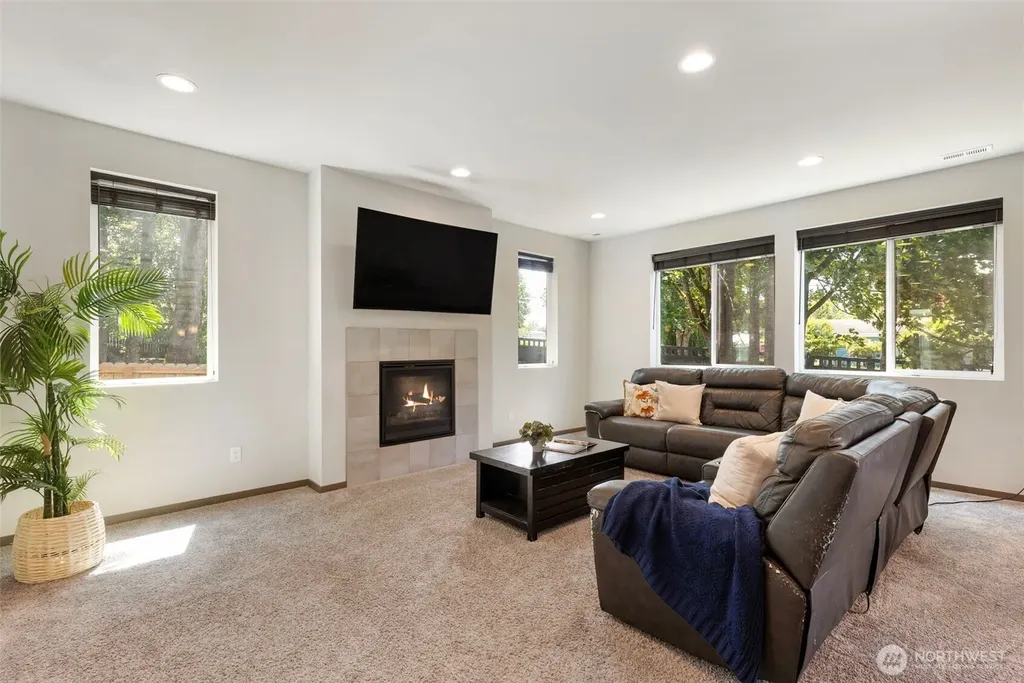 2406 Garfield Place SE Port Orchard WA 98366