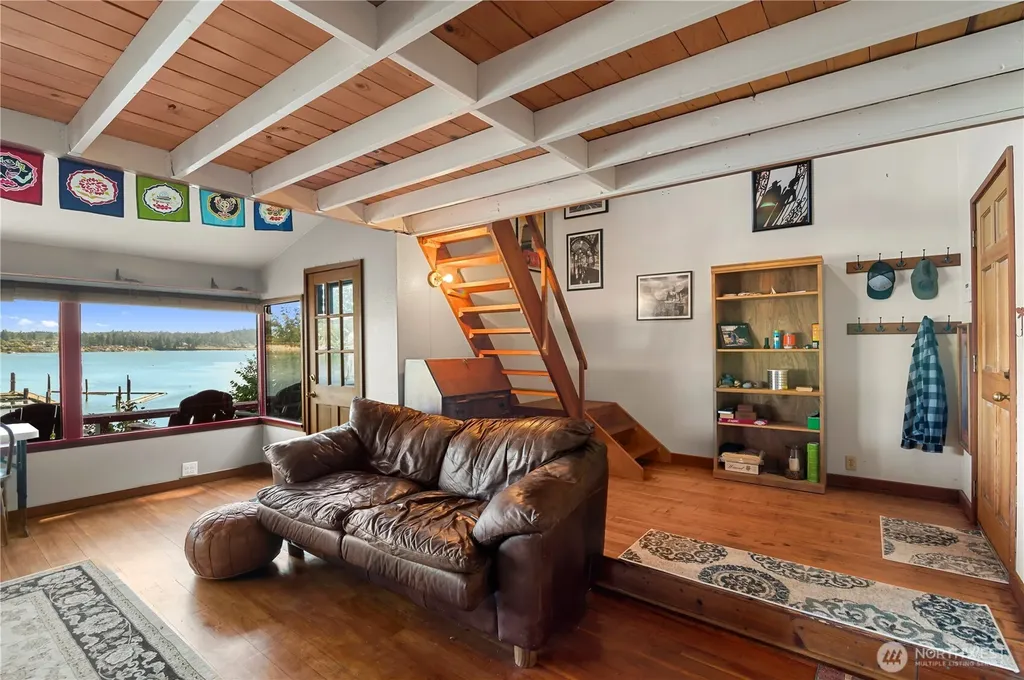 7411 Hermosa Beach Road Tulalip WA 98271