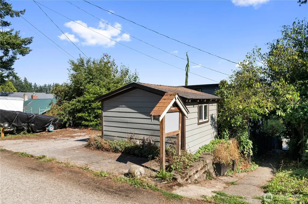 7411 Hermosa Beach Road Tulalip WA 98271