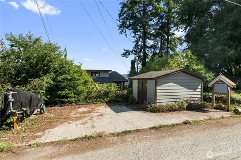 7411 Hermosa Beach Road Tulalip WA 98271