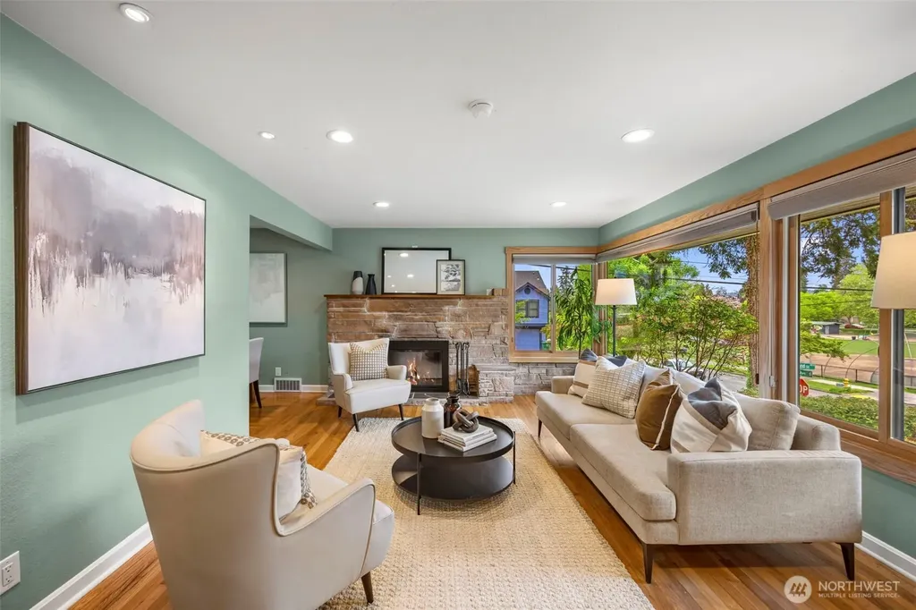 4903 50th Avenue S Seattle WA 98118