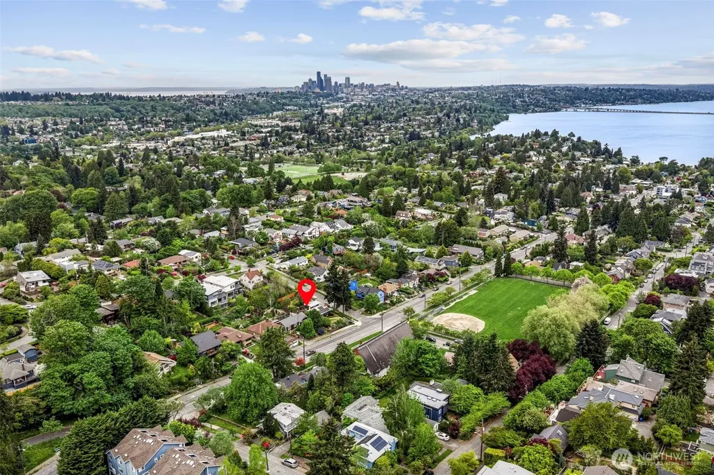 4903 50th Avenue S Seattle WA 98118