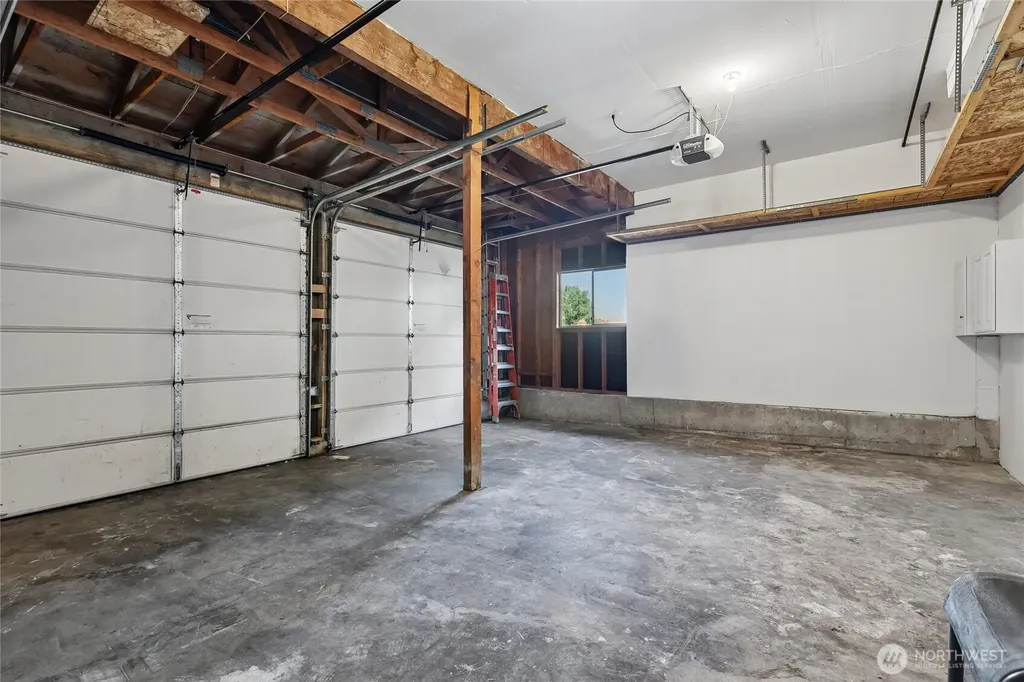 12416 SE 211th Place Kent WA 98031