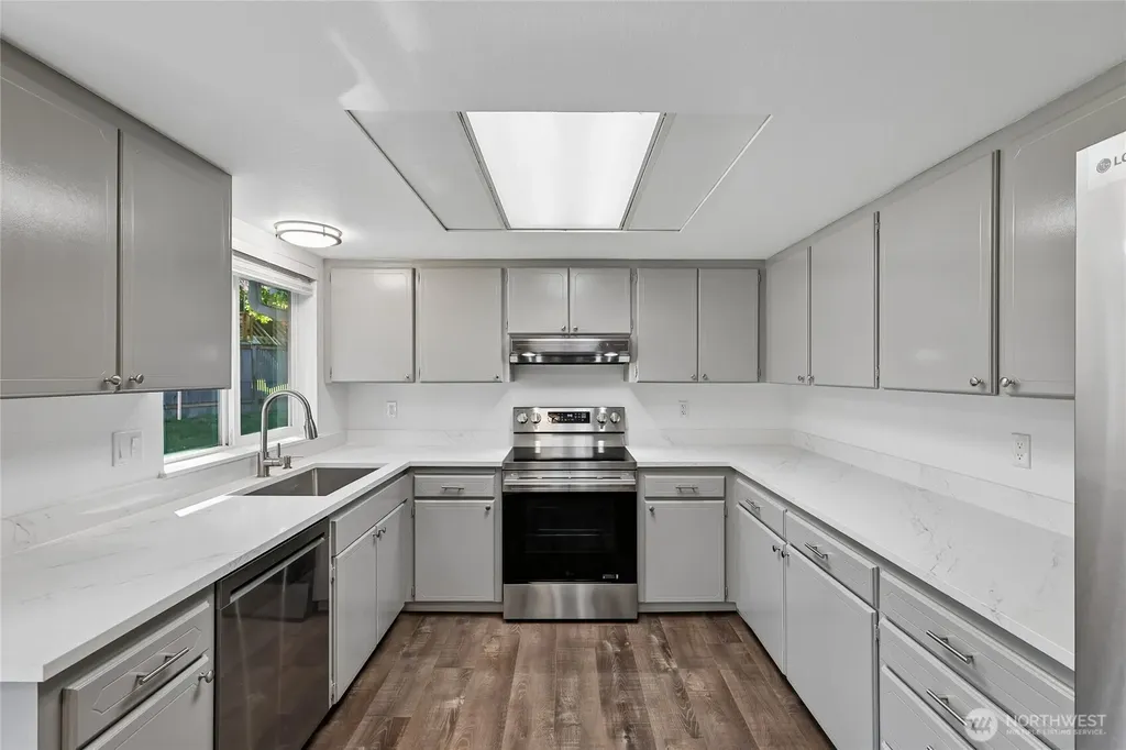 12416 SE 211th Place Kent WA 98031