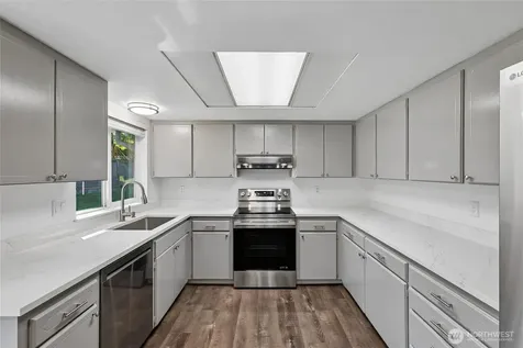 12416 SE 211th Place Kent WA 98031