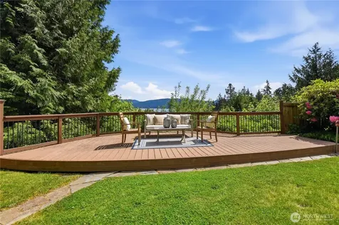 639 W Lake Sammamish Parkway NE Bellevue WA 98008