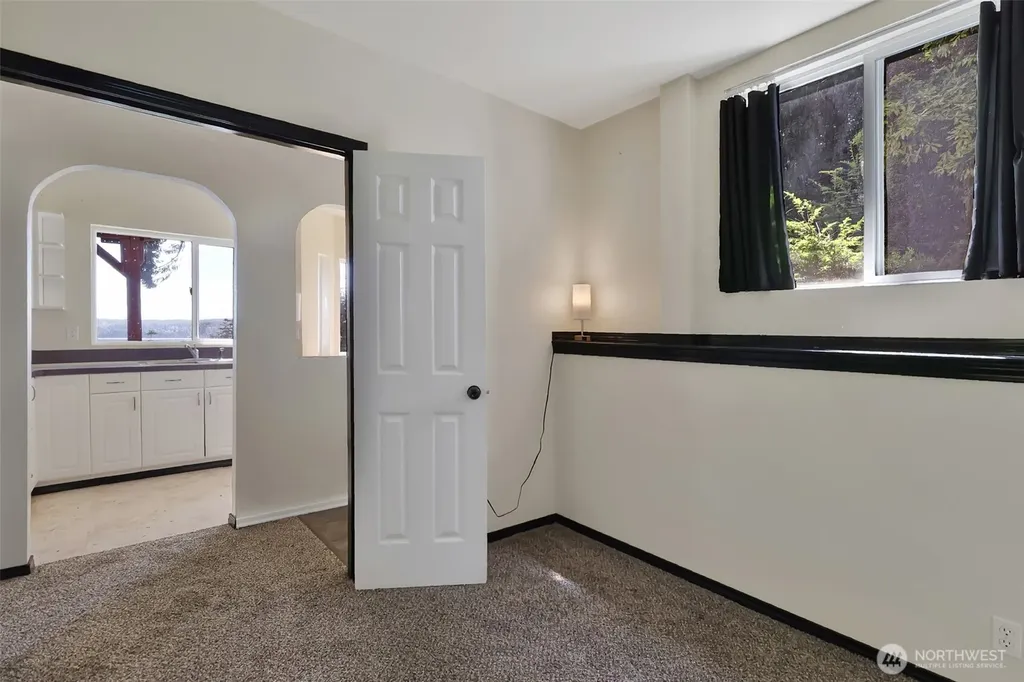 10125 Totem Way Anderson Island WA 98303
