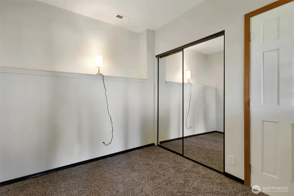10125 Totem Way Anderson Island WA 98303