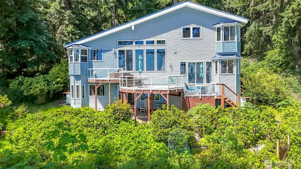 10125 Totem Way Anderson Island WA 98303