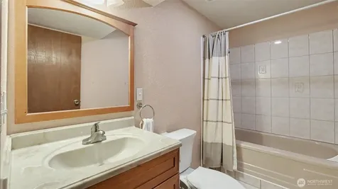 3208 SE 19th Court Renton WA 98058